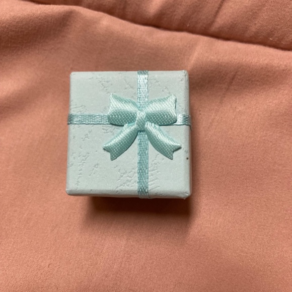 NWOT Sterling Silver 925 Amethyst Ring - Picture 4 of 4